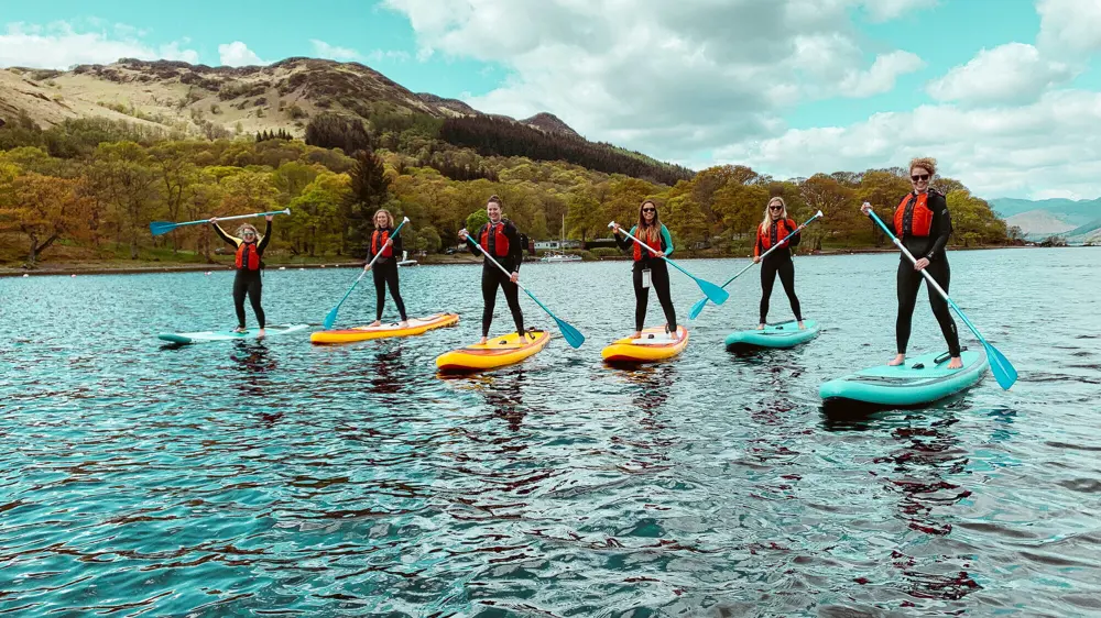 Paddleboard in groups Paddleboard in groups